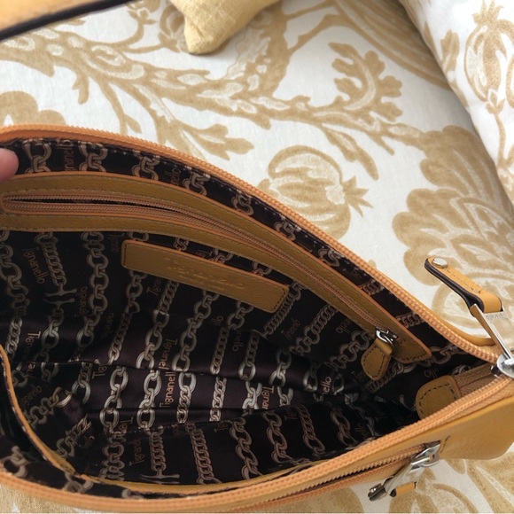 NWOT Tignanello Leather Shoulder Bag - Picture 4 of 13